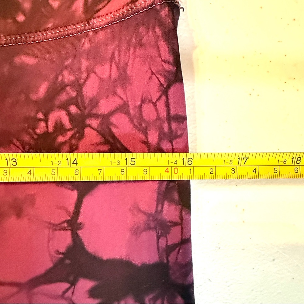 Lululemon -Wunder Under Pant (Hi-Rise)- Shibori Darkest Magenta Black - 10 - EUC - Picture 9 of 15